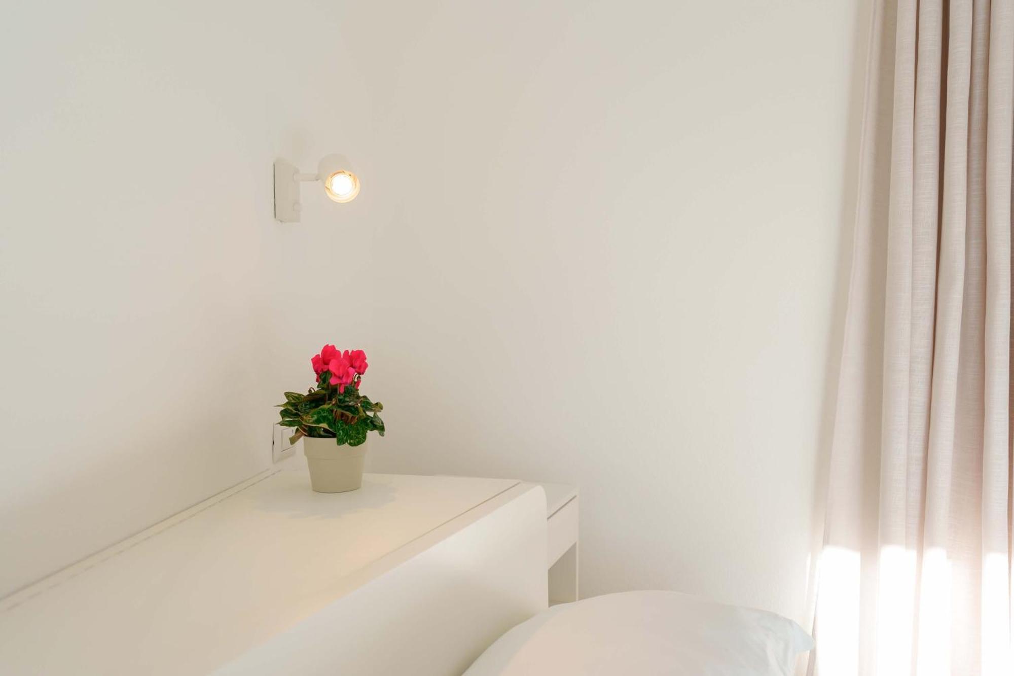 Guest House Deidda - Ts Rooms B&B San Sperate Eksteriør bilde