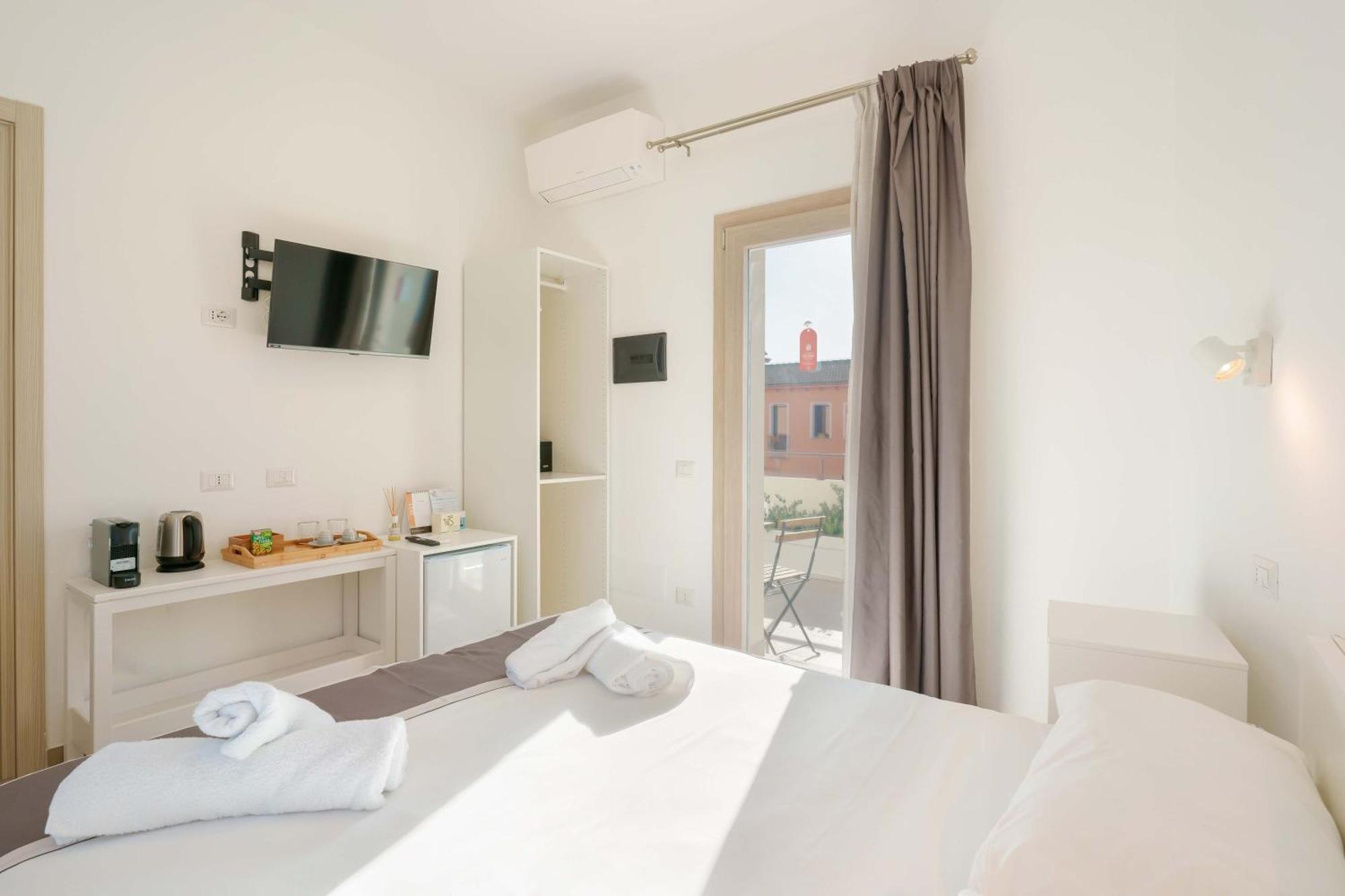 Guest House Deidda - Ts Rooms B&B San Sperate Eksteriør bilde